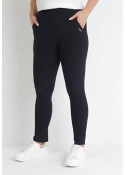 Granatowe Spodnie z Gumką w Pasie i Regularnym Stanem Hanonn ze sklepu Born2be Odzież w kategorii Spodnie damskie - zdjęcie 153374867