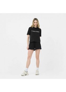 Damska koszulka treningowa CALVIN KLEIN WOMEN 00GWS3K128 - czarna ze sklepu Sportstylestory.com w kategorii Bluzki damskie - zdjęcie 153387597