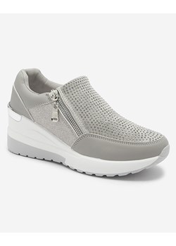 Szare damskie buty sportowe na koturnie zdobione cyrkoniami Martela - Obuwie ze sklepu royalfashion.pl w kategorii Buty sportowe damskie - zdjęcie 153604348