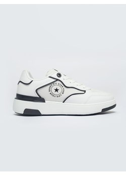Sneakersy młodzieżowe białe LL274440 101 ze sklepu Big Star w kategorii Buty sportowe damskie - zdjęcie 153622666