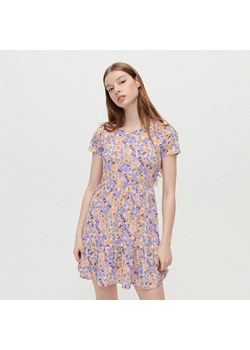 Wzorzysta sukienka babydoll w kwiaty - Wielobarwny ze sklepu House w kategorii Sukienki - zdjęcie 153673829