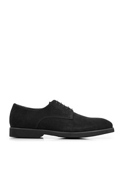 Męskie buty derby z tłoczonego zamszu czarne ze sklepu WITTCHEN w kategorii Buty eleganckie męskie - zdjęcie 153697985