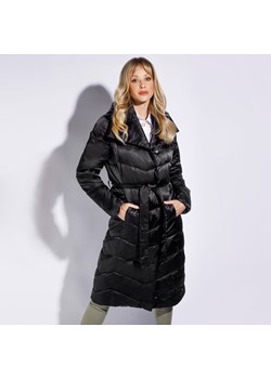 Damski płaszcz puchowy z kapturem czarny ze sklepu WITTCHEN w kategorii Płaszcze damskie - zdjęcie 153707799