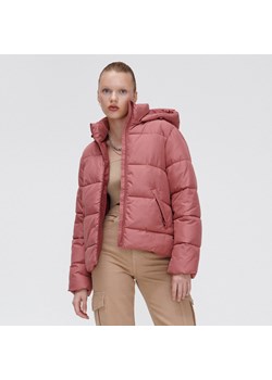 Cropp - Ocieplana kurtka z kapturem - Różowy ze sklepu Cropp w kategorii Kurtki damskie - zdjęcie 153730496