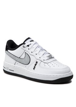 Nike Buty Air Force 1 LV8 Gs Biały ze sklepu MODIVO w kategorii Buty sportowe damskie - zdjęcie 153737109