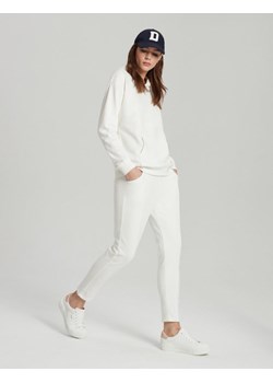 Spodnie dresowe PREMMO Off White XS ze sklepu Diverse w kategorii Spodnie damskie - zdjęcie 153760989