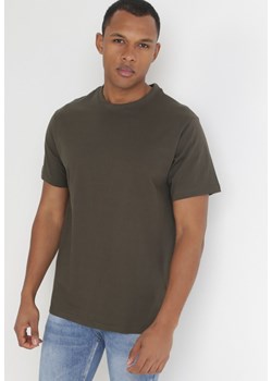 Ciemnozielona Bawełniana Koszulka z Krótkim Rękawem i Okrągłym Dekoltem Jordy ze sklepu Born2be Odzież w kategorii T-shirty męskie - zdjęcie 153774167