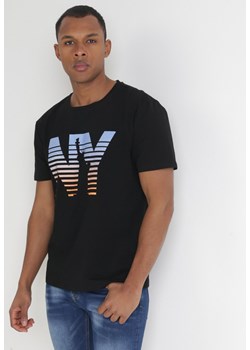 Czarna Koszulka z Krótkim Rękawem z Nadrukiem z Przodu New York ze sklepu Born2be Odzież w kategorii T-shirty męskie - zdjęcie 153774298