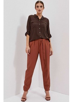 Spodnie damskie z prostą nogawką w kolorze brązowym 4012, Kolor brązowy, Rozmiar XS, Moodo ze sklepu Primodo w kategorii Spodnie damskie - zdjęcie 153800499