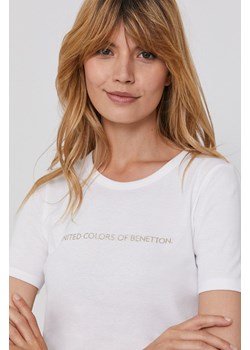 United Colors of Benetton T-shirt bawełniany kolor biały ze sklepu ANSWEAR.com w kategorii Bluzki damskie - zdjęcie 154080019