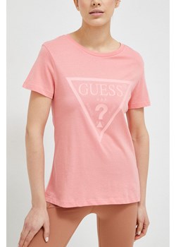 Guess t-shirt bawełniany ADELE kolor różowy V2YI07 K8HM0 ze sklepu ANSWEAR.com w kategorii Bluzki damskie - zdjęcie 154080866