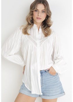 Biała Bawełniana Koszula z Ażurowymi Wstawkami ze Stójką Anele ze sklepu Born2be Odzież w kategorii Koszule damskie - zdjęcie 154171328