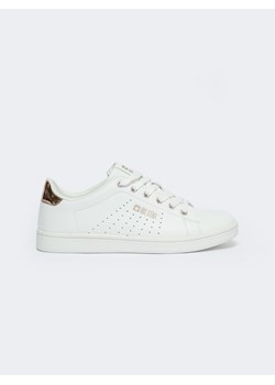 Sneakersy damskie białe DD274583 110 ze sklepu Big Star w kategorii Trampki damskie - zdjęcie 154191325