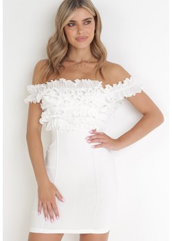 Biała Dopasowana Sukienka Mini z Falbanką Udirda ze sklepu Born2be Odzież w kategorii Sukienki - zdjęcie 154199016