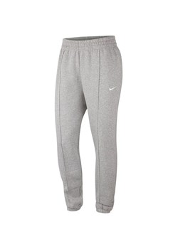 Spodnie dresowe damskie Fleece Trend Nike ze sklepu SPORT-SHOP.pl w kategorii Spodnie damskie - zdjęcie 154218056