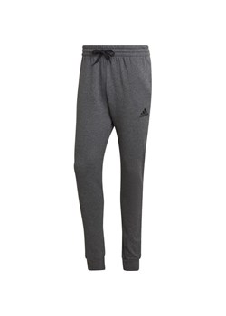 Spodnie męskie Essentials Fleece Regular Tapered Adidas ze sklepu SPORT-SHOP.pl w kategorii Spodnie męskie - zdjęcie 154275136