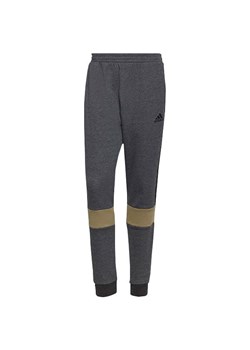 Spodnie męskie Essentials Fleece Colorblock Adidas ze sklepu SPORT-SHOP.pl w kategorii Spodnie męskie - zdjęcie 154285039