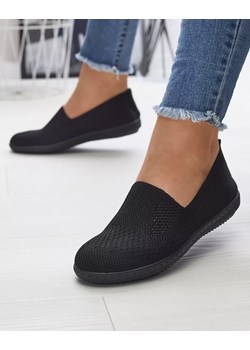 Royalfashion Czarne damskie ażurowe tenisówki slip on Kamiosa ze sklepu royalfashion.pl w kategorii Trampki damskie - zdjęcie 154294227