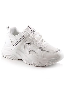 Buty sportowe sneakersy damskie białe Vinceza 13584 ze sklepu ButyModne.pl w kategorii Buty sportowe damskie - zdjęcie 154322117
