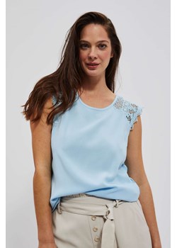 Koszulowa bluzka z ażurowym rękawem ze sklepu Moodo.pl w kategorii Bluzki damskie - zdjęcie 154356317