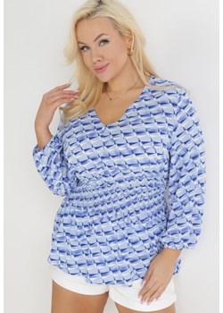Niebieska Bluzka z Rozkloszowanym Dołem i Gumkami w Pasie Weeky ze sklepu Born2be Odzież w kategorii Bluzki damskie - zdjęcie 154511176