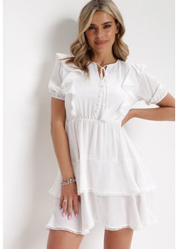 Biała Rozkloszowana Sukienka Mini z Gumką w Talii i Koronkowymi Wstawkami Kiva ze sklepu Born2be Odzież w kategorii Sukienki - zdjęcie 154531797