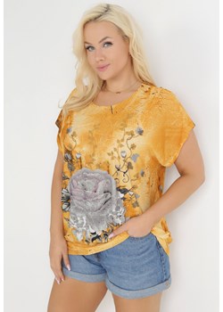 Żółta Bluzka z Krótkimi Rękawami Ozdobnymi Cyrkoniami i Marszczeniami Tererena ze sklepu Born2be Odzież w kategorii Bluzki damskie - zdjęcie 154537289