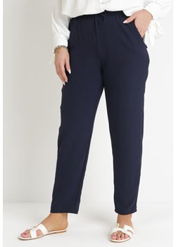 Granatowe Spodnie z Gumką w Pasie i Zwężanymi Nogawkami Lynia ze sklepu Born2be Odzież w kategorii Spodnie damskie - zdjęcie 154545099