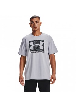Męska koszulka treningowa UNDER ARMOUR ABC CAMO BOXED LOGO SS - szara ze sklepu Sportstylestory.com w kategorii T-shirty męskie - zdjęcie 154551516