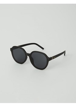 Okulary SHIMO Czarny - ze sklepu Diverse w kategorii Okulary przeciwsłoneczne damskie - zdjęcie 155796675