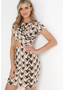 Beżowo-Brązowa Dopasowana Sukienka w Geometryczny Wzór Aleyska ze sklepu Born2be Odzież w kategorii Sukienki - zdjęcie 155833935