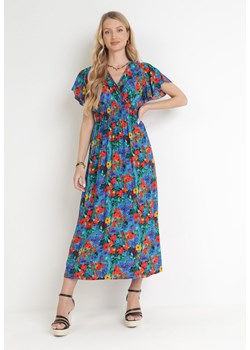 Niebieska Wiskozowa Sukienka Maxi w Kwiaty z Gumką w Talii i Kopertowym Dekoltem Trelline ze sklepu Born2be Odzież w kategorii Sukienki - zdjęcie 155874379