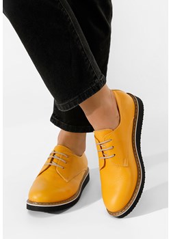 Żółte oxfordy damskie skórzane Casilas ze sklepu Zapatos w kategorii Półbuty damskie - zdjęcie 155935835