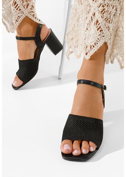 Czarne sandały na słupku Satilla ze sklepu Zapatos w kategorii Sandały damskie - zdjęcie 155935859