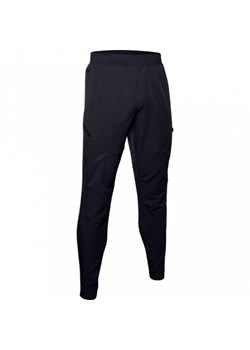 Męskie spodnie UNDER ARMOUR STRETCH WOVEN UTILITY CARGO - czarne ze sklepu Sportstylestory.com w kategorii Spodnie męskie - zdjęcie 155939397