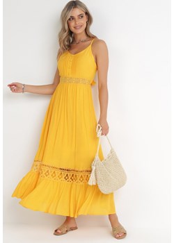 Żółta Rozkloszowana Sukienka z Koronką na Ramiączkach Sawita ze sklepu Born2be Odzież w kategorii Sukienki - zdjęcie 155959585