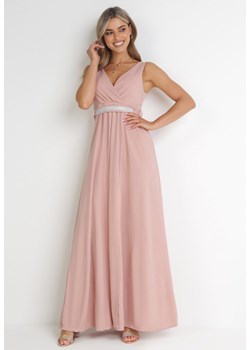 Różowa Sukienka Rozkloszowana Maxi z Paskiem w Cyrkonie i Wycięciem Neorise ze sklepu Born2be Odzież w kategorii Sukienki - zdjęcie 155959735