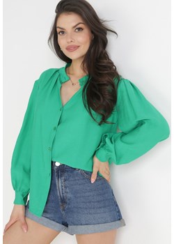 Zielona Koszula z Plisowanymi Rękawami Yelia ze sklepu Born2be Odzież w kategorii Koszule damskie - zdjęcie 156100309