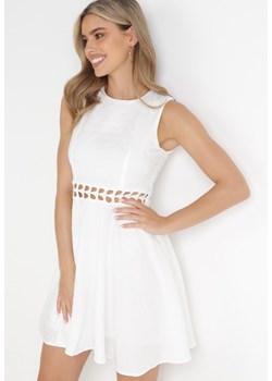 Biała Sukienka Mini z Ozdobnymi Wycięciami w Talii Semira ze sklepu Born2be Odzież w kategorii Sukienki - zdjęcie 156103299