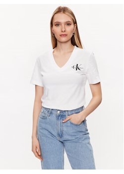 Calvin Klein Jeans T-Shirt J20J221429 Biały Regular Fit ze sklepu MODIVO w kategorii Bluzki damskie - zdjęcie 156200459