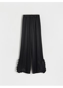 Reserved - Spodnie z satynowej wiskozy - Czarny ze sklepu Reserved w kategorii Spodnie damskie - zdjęcie 156249668