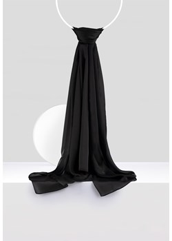 Elegancki szal z połyskiem w czarnym kolorze ze sklepu Molton w kategorii Szaliki i chusty damskie - zdjęcie 156251526