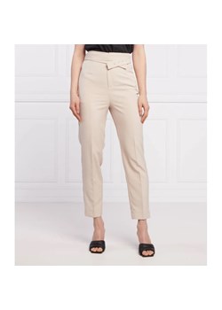 GUESS JEANS Spodnie cygaretki MARTINA | Regular Fit ze sklepu Gomez Fashion Store w kategorii Spodnie damskie - zdjęcie 156668758