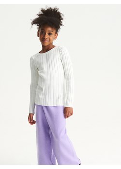 Reserved - Prążkowany sweter - złamana biel ze sklepu Reserved w kategorii Swetry dziewczęce - zdjęcie 156700057
