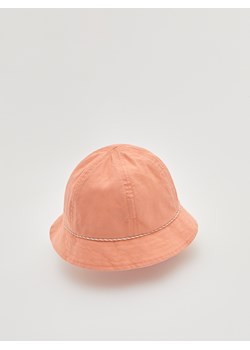 Reserved - Dwustronny kapelusz z bawełny - złamana biel ze sklepu Reserved w kategorii Czapki dziecięce - zdjęcie 156709196