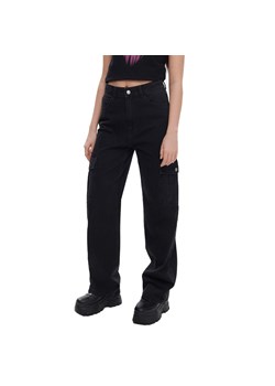 Cropp - Czarne jeansy straight cargo z wysokim staniem - czarny ze sklepu Cropp w kategorii Jeansy damskie - zdjęcie 156855888