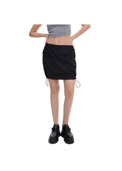 Cropp - Czarna spódnica mini - czarny ze sklepu Cropp w kategorii Spódnice - zdjęcie 156856025