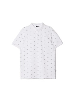 Cropp - Koszulka polo z symetrycznym printem - biały ze sklepu Cropp w kategorii T-shirty męskie - zdjęcie 156856457