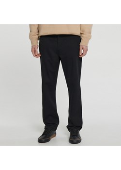 Cropp - Czarne spodnie chino - czarny ze sklepu Cropp w kategorii Spodnie męskie - zdjęcie 156856616