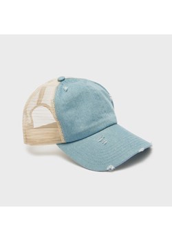 Jeansowa czapka z daszkiem i przetarciami trucker hat - Niebieski ze sklepu House w kategorii Czapki z daszkiem damskie - zdjęcie 156861125